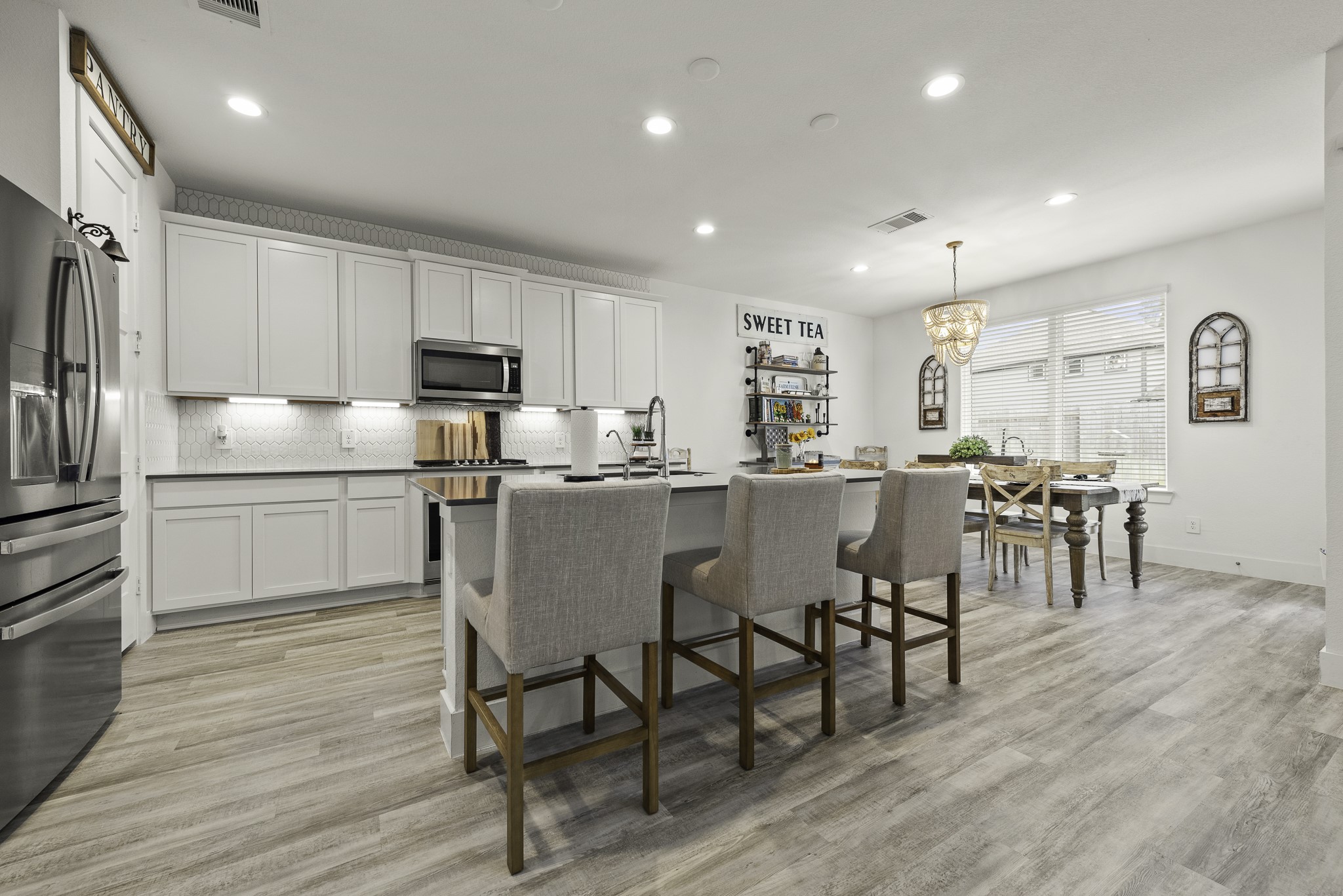 10009 Gray Jay Court Conroe, TX 77384 - Photo 12 of 47