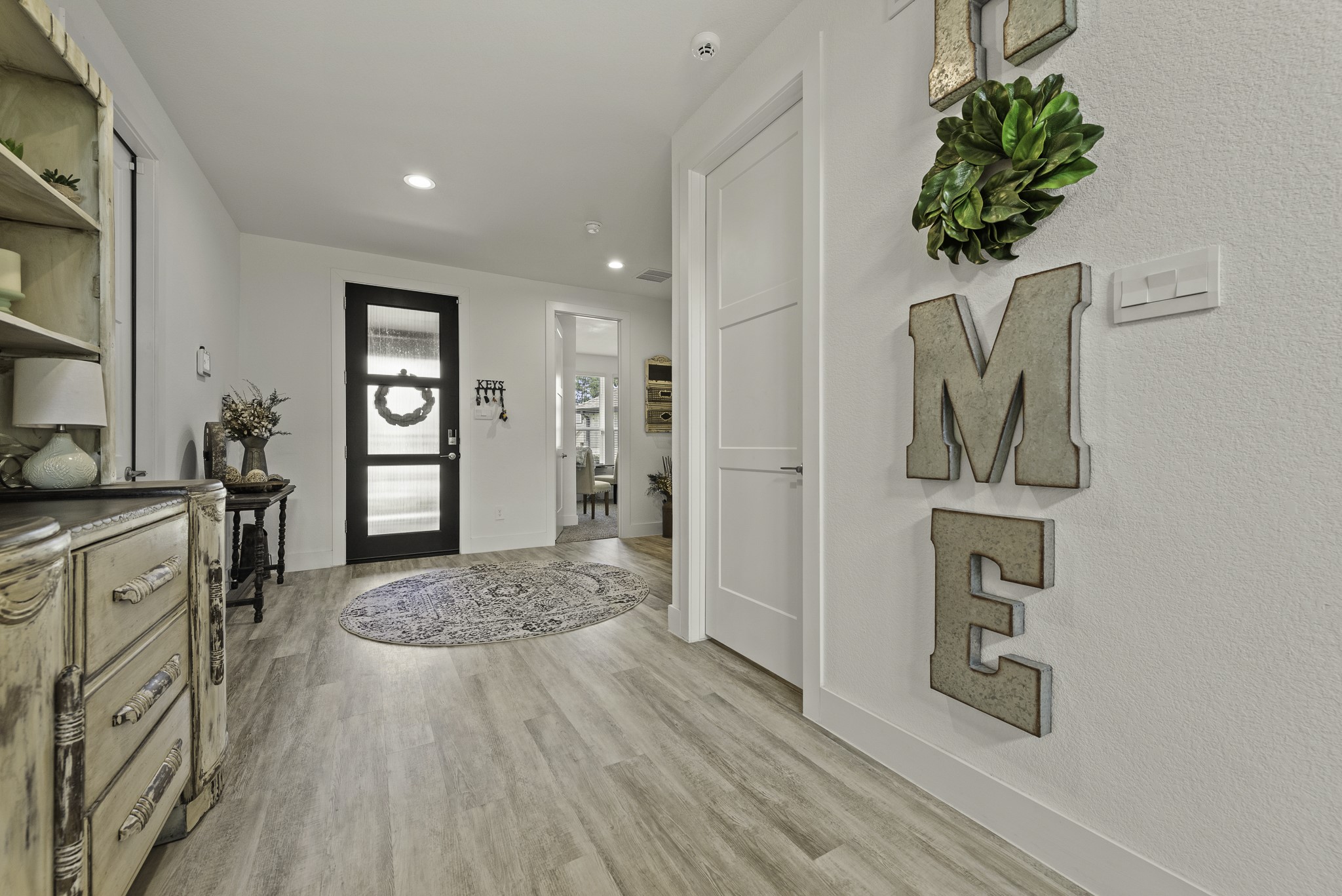 10009 Gray Jay Court Conroe, TX 77384 - Photo 2 of 47