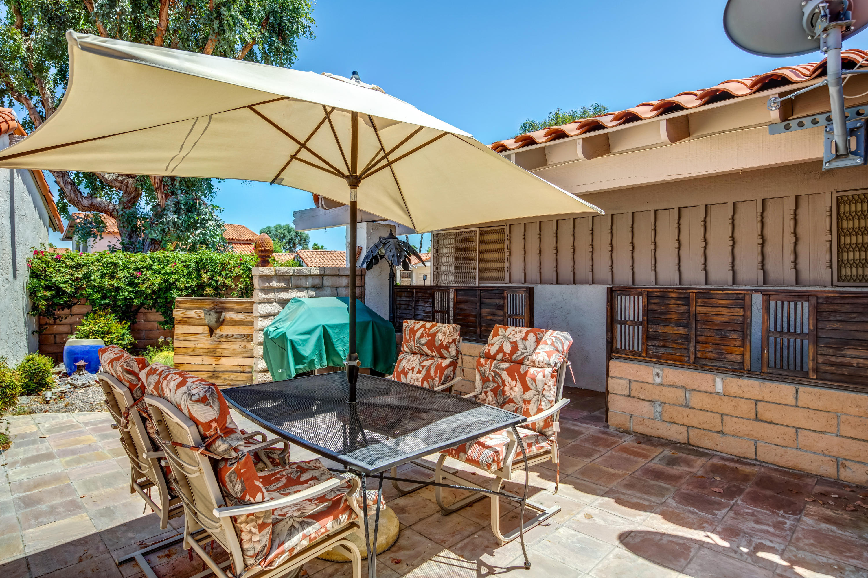 6166 East Driver Road Palm Springs, CA 92264 - Photo 4 of 33 3.3-2