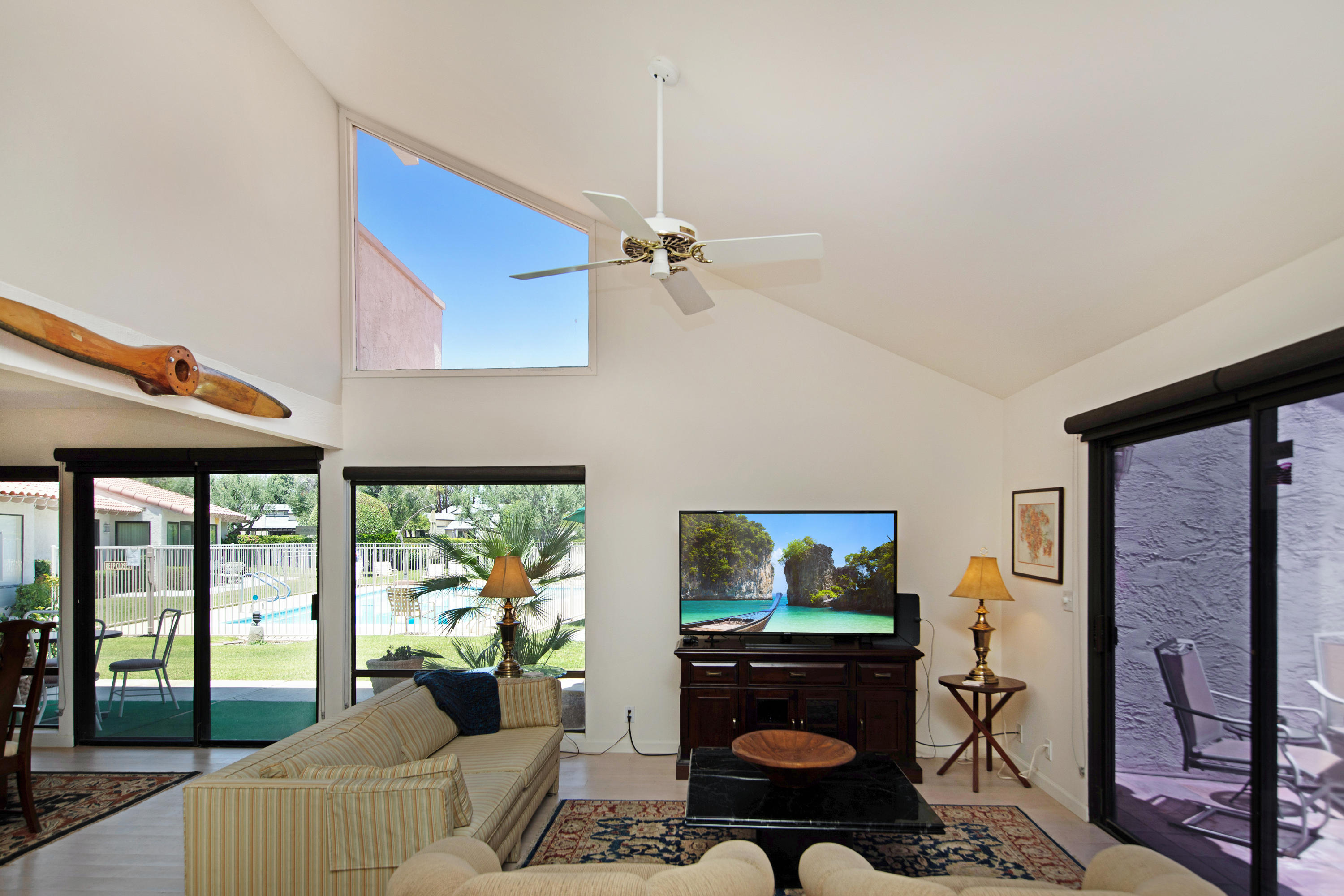6166 East Driver Road Palm Springs, CA 92264 - Photo 8 of 33 4