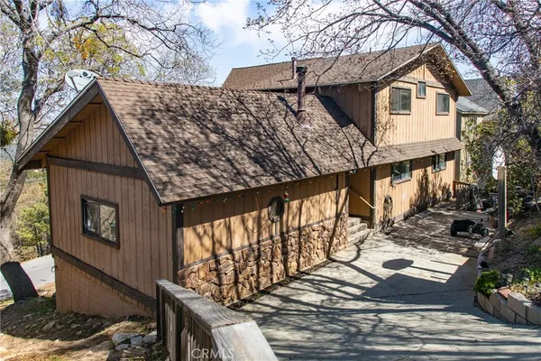 $425,000 | 1411 Sequoia Drive, Lake Arrowhead, CA 92352