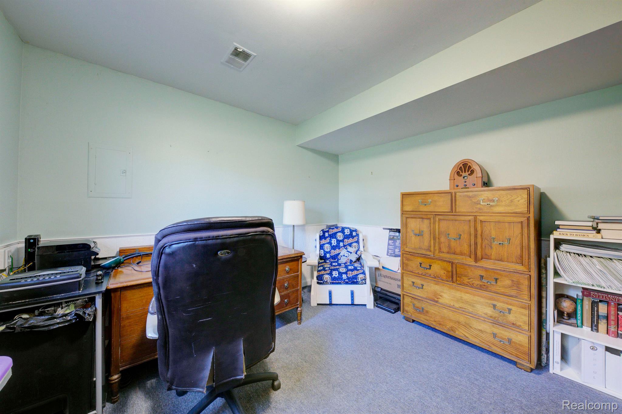 6154 Clarkston Road Clarkston, MI 48346 - Photo 21 of 73 BEDROOM IN LOWER LEVEL