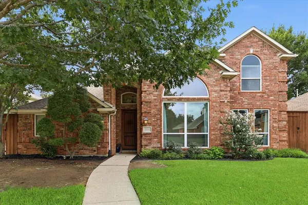 $589,900 | 2526 Fallview Lane, Carrollton, TX 75007