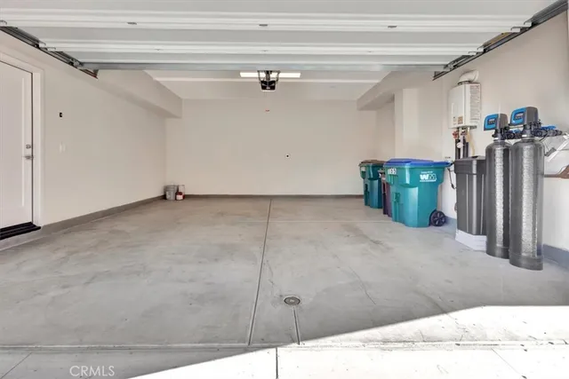 $5,200 | 165 Tenor, Irvine, CA 92618