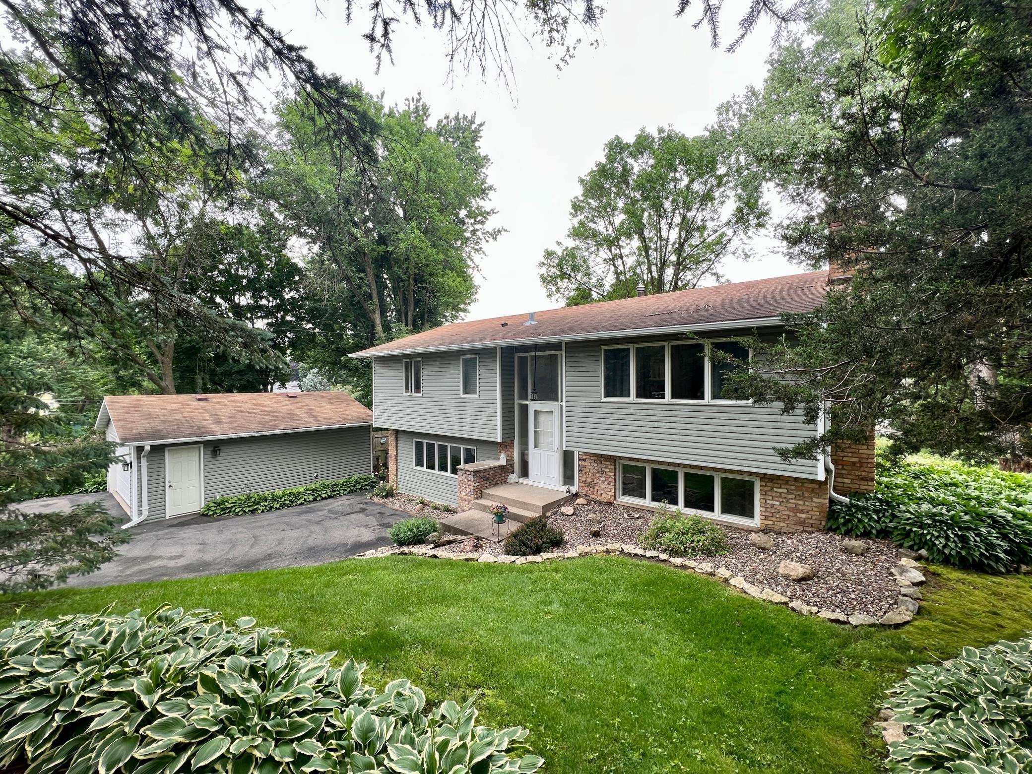 541 27th Street Northwest Rochester, MN 55901 - Photo 2 of 37 Gallery Image 2