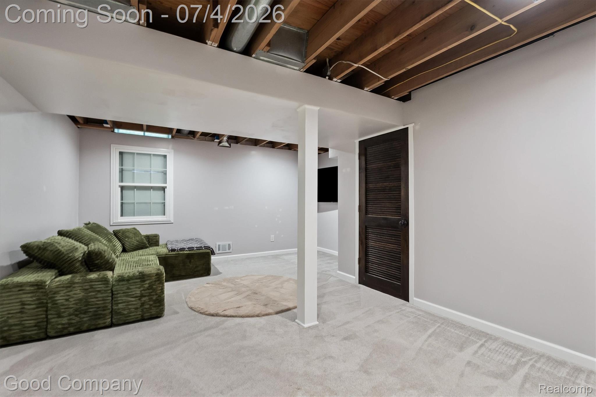 141 Nesbit Lane Rochester, MI 48309 - Photo 39 of 47 42-Nesbit -31.jpg