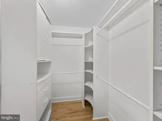 a view of walk in closet
