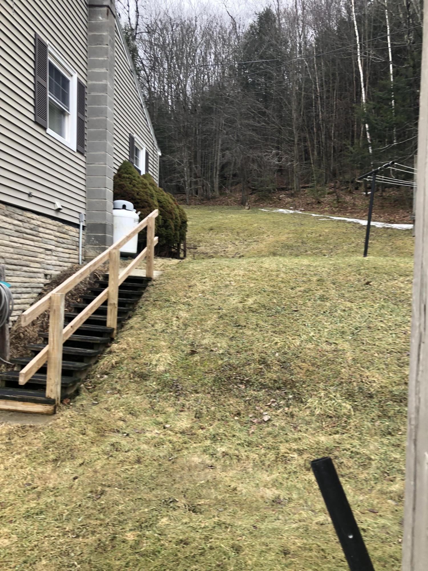 780 Reservoir Road North Adams, MA 01247 - Photo 5 of 43 IMG_8125
