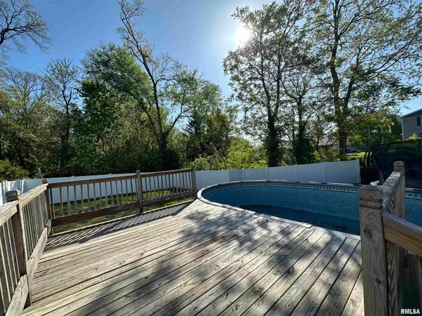 $275,000 | 5115 West Woodfern Road, Bartonville, IL 61607