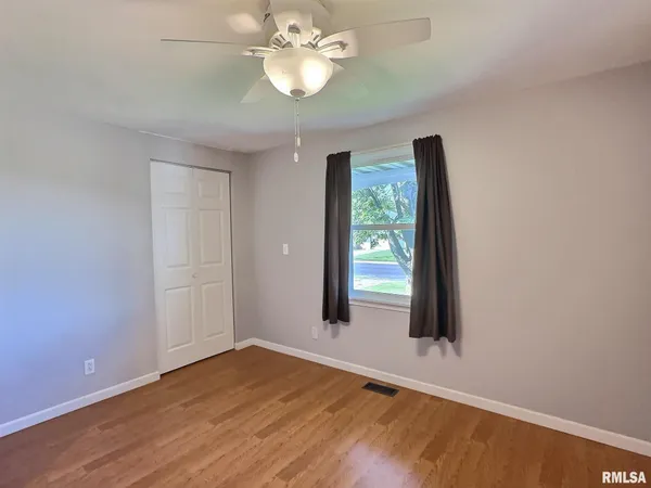 $275,000 | 5115 West Woodfern Road, Bartonville, IL 61607