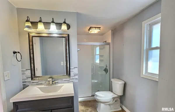 $275,000 | 5115 West Woodfern Road, Bartonville, IL 61607
