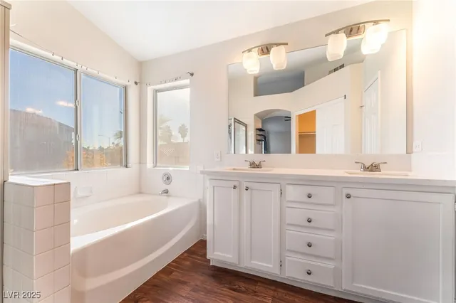 $3,000 | 8401 Cinnamon Hill Avenue, Las Vegas, NV 89129