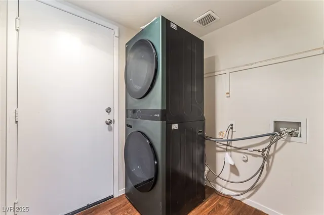 $3,000 | 8401 Cinnamon Hill Avenue, Las Vegas, NV 89129