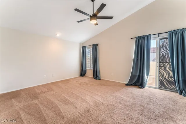 $3,000 | 8401 Cinnamon Hill Avenue, Las Vegas, NV 89129