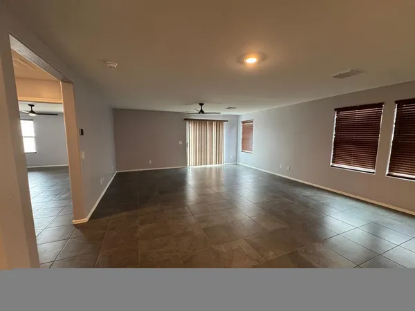 $1,899 | 1633 West Pinkley Court, Coolidge, AZ 85128