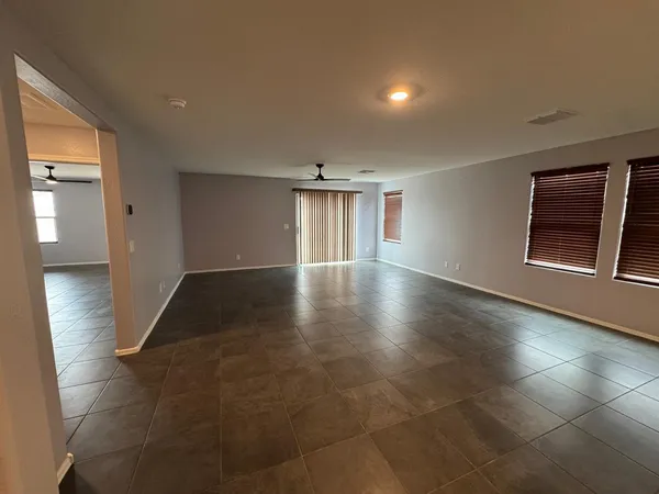 $1,899 | 1633 West Pinkley Court, Coolidge, AZ 85128