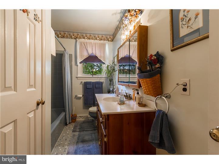 435 Forked Neck Road Shamong, NJ 08088 - Photo 21 of 25 Bathroom