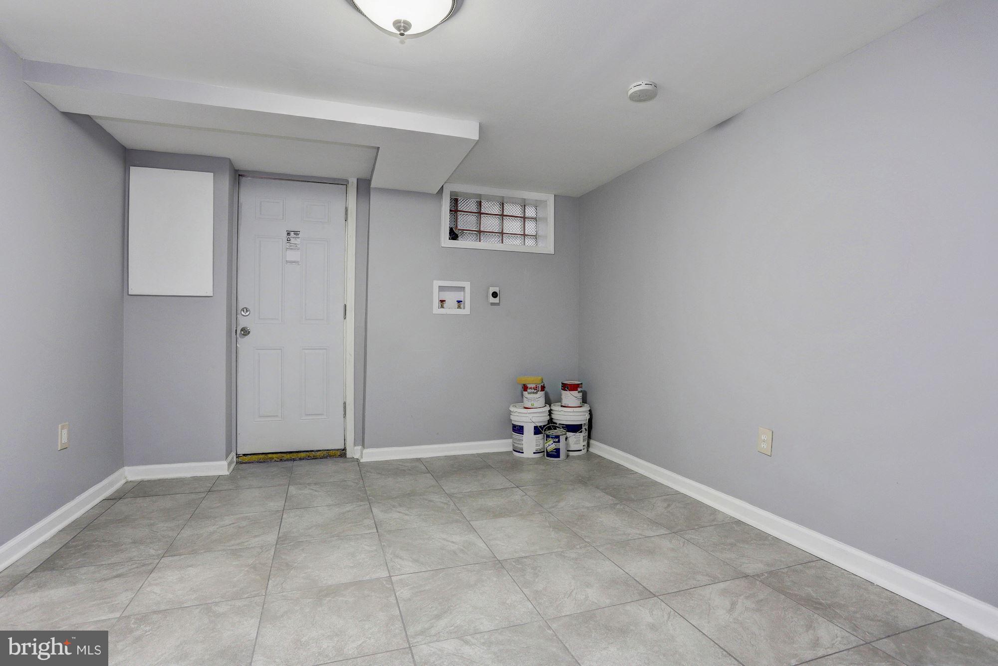 4510 Marble Hall Road Baltimore, MD 21239 - Photo 21 of 24 a view of an empty room