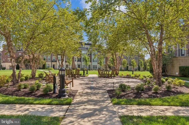 $4,500 | 724 Sentry Square, Oxon Hill, MD 20745