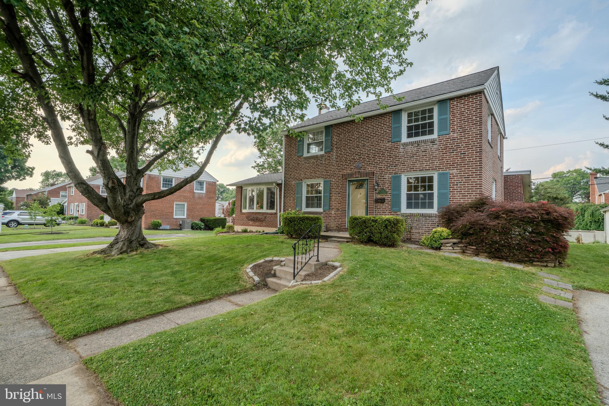 335 Alliston Road Springfield, PA 19064 - Photo 3 of 36