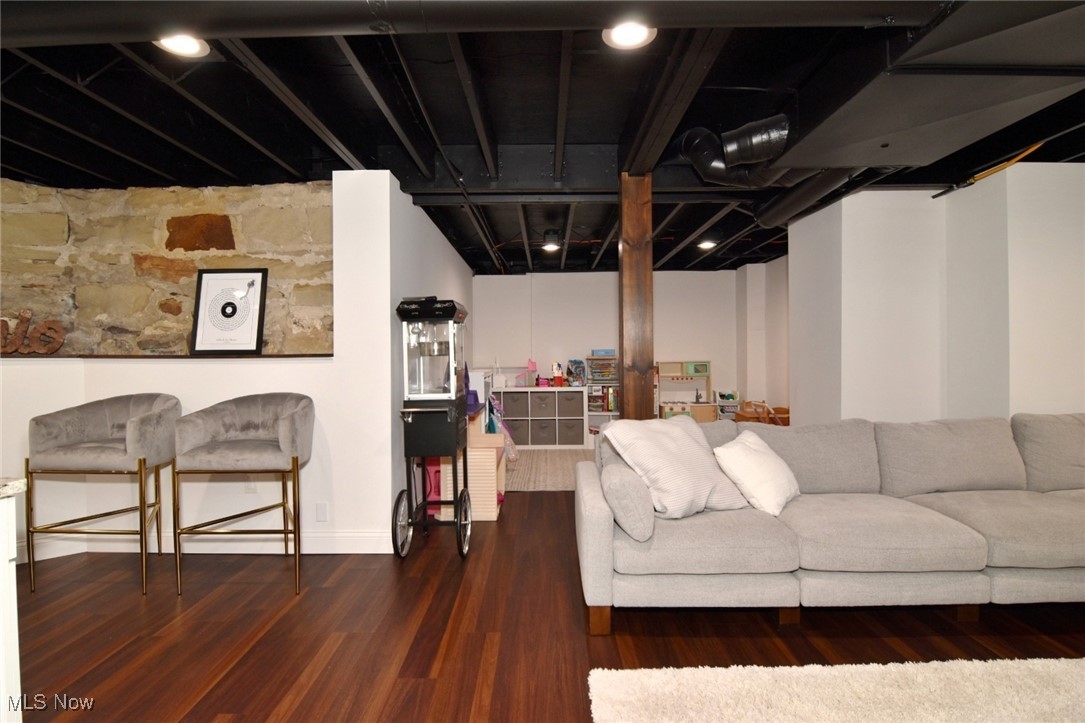 784 Lander Road Cleveland, OH 44143 - Photo 29 of 41