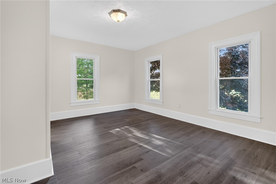 9865 Tallmadge Road Diamond, OH 44412 - Photo 23 of 39