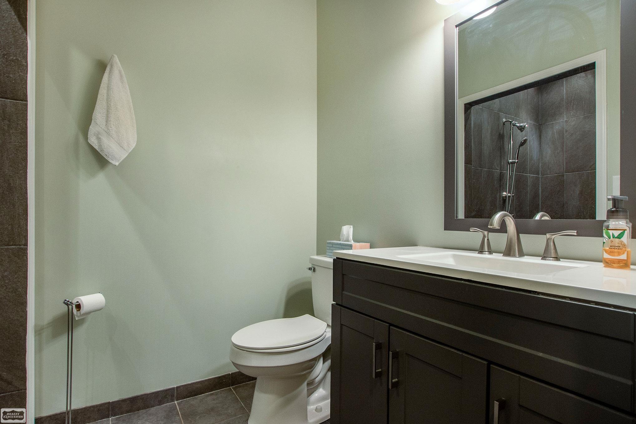 5235 Greer Road West Bloomfield, MI 48324 - Photo 14 of 40 Main Bath