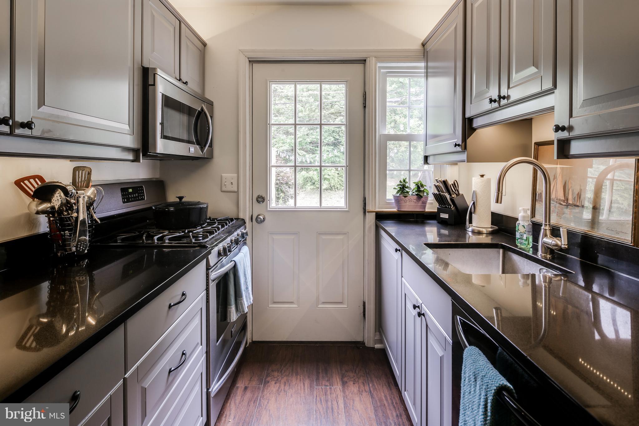 1888 Edgewood Road Towson, MD 21286 - Photo 14 of 27 Kitchen