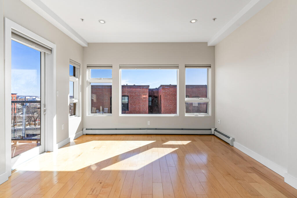 133 York Street, Unit 2B Portland, ME 04101 - Photo 12 of 32 DSC05953