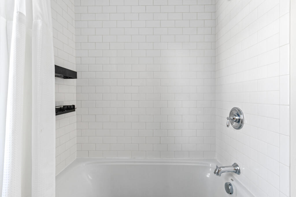 133 York Street, Unit 2B Portland, ME 04101 - Photo 24 of 32 DSC05998