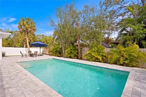 $1,634,000 | 201 South Shade Avenue, Sarasota, FL 34237