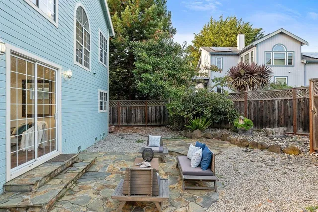 a view of outdoor space yard and patio
