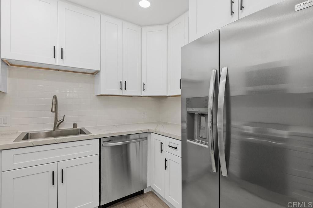 889-91 Bracero Road Encinitas, CA 92024 - Photo 11 of 59