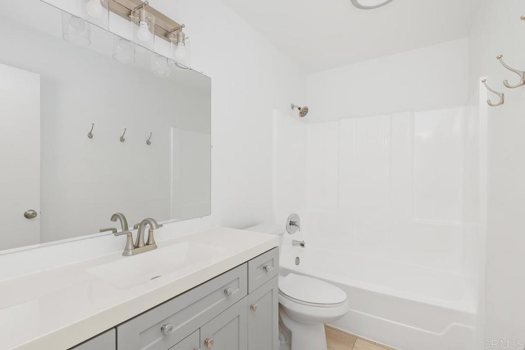 889-91 Bracero Road Encinitas, CA 92024 - Photo 20 of 59