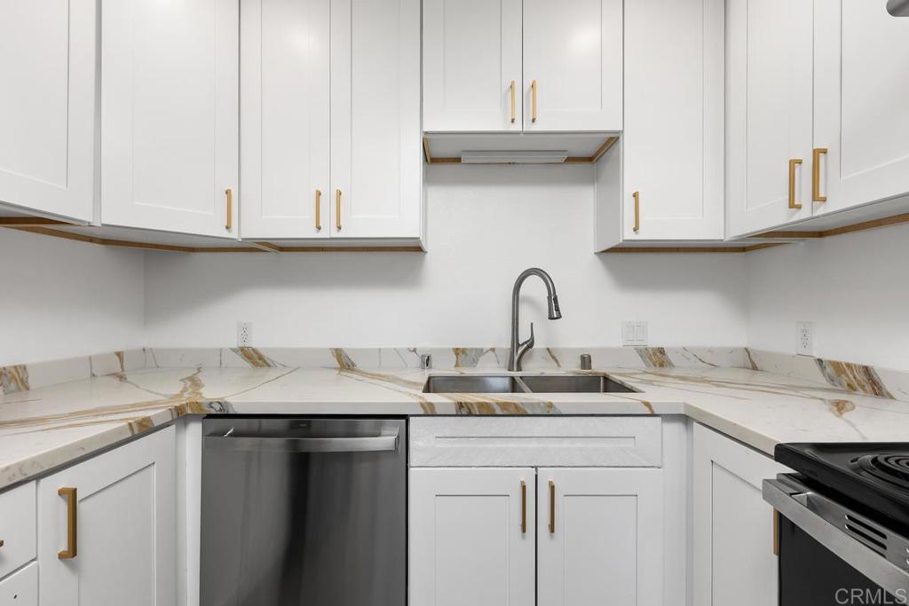 889-91 Bracero Road Encinitas, CA 92024 - Photo 40 of 59