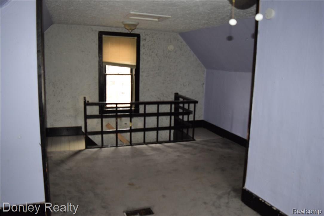 6680 West Marlette Road Marlette, MI 48453 - Photo 8 of 10 DSC_0218.JPG