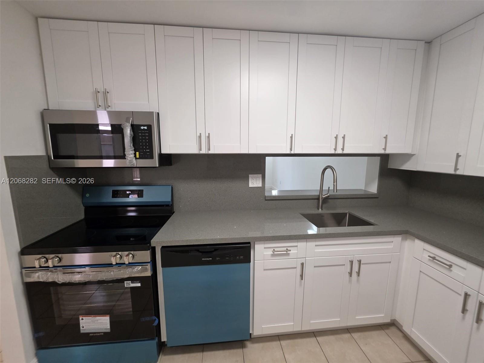 8400 Southwest 133rd Avenue Road, Unit 208 Miami, FL 33183 - Photo 2 of 11 View from the front