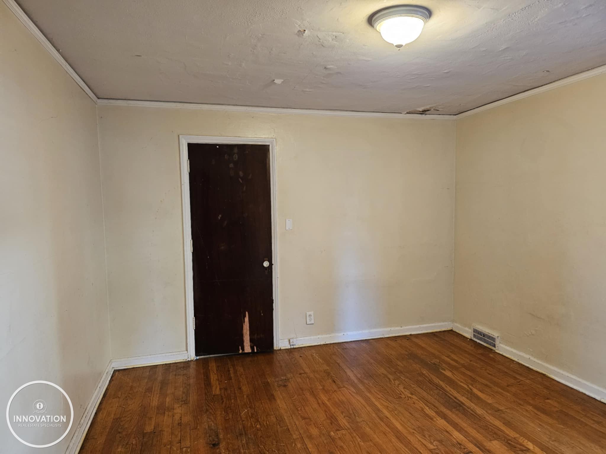 5541-5543 Balfour Road Detroit, MI 48224 - Photo 20 of 49 50161997-20354db8-e3e1-43bf-885d-58d3c4df422a.JPG