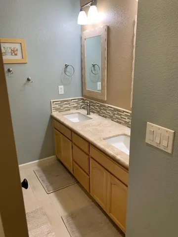 $695,000 | 973 Caversham Way, Galt, CA 95632