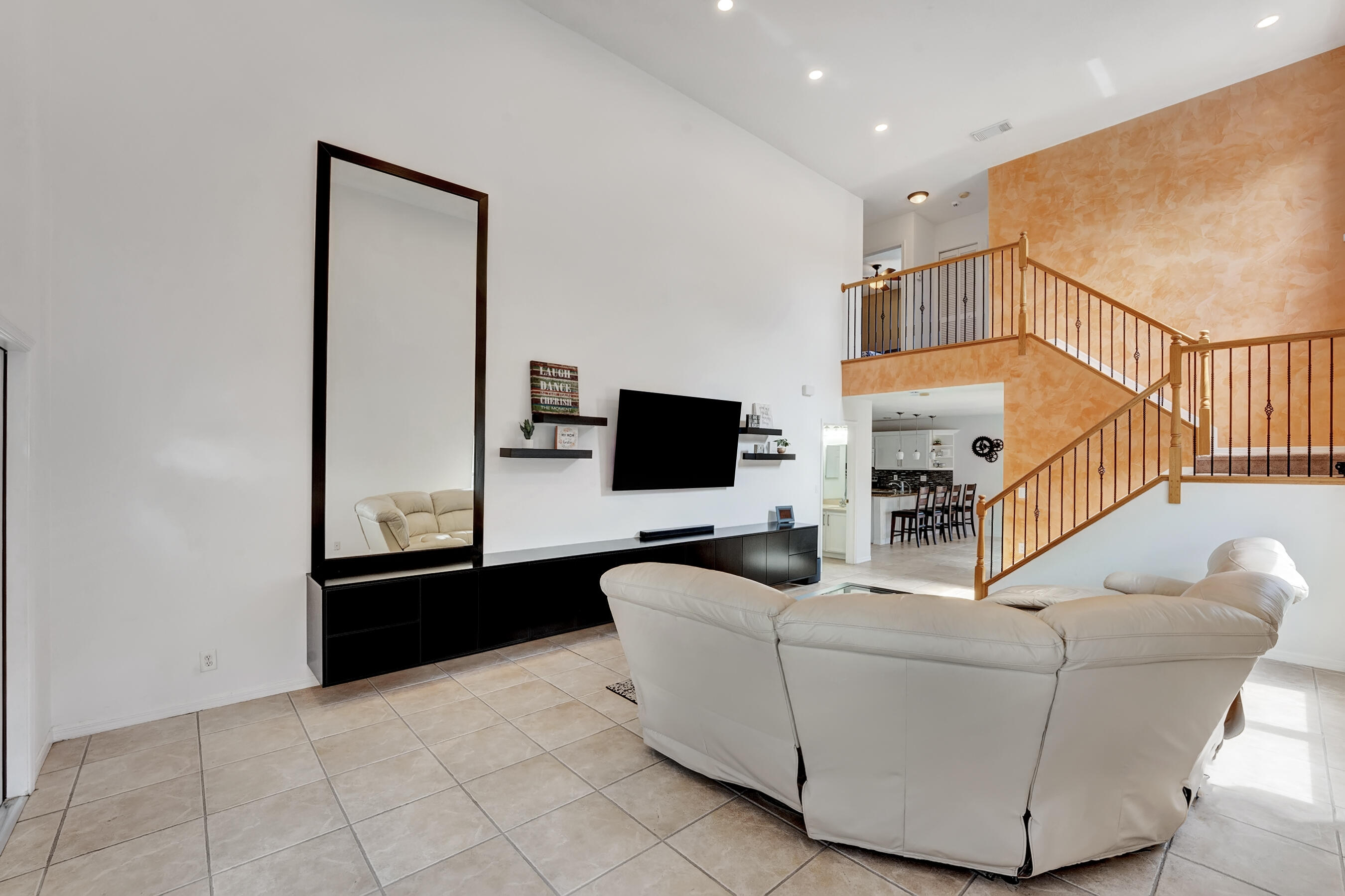 1016 Fosters Mill Road Boynton Beach, FL 33436 - Photo 6 of 36 DSC08656