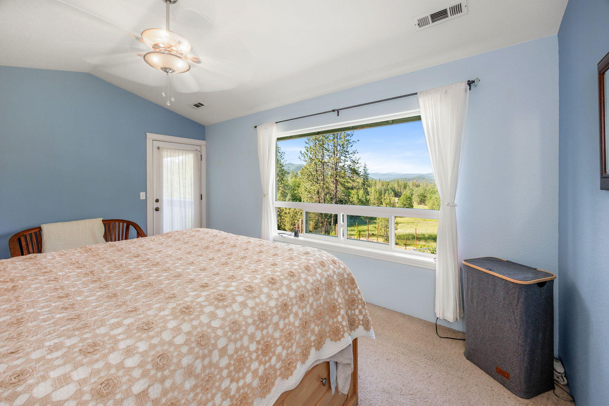 16445 Meadows Road White City, OR 97503 - Photo 16 of 42 ApxMR (7A)