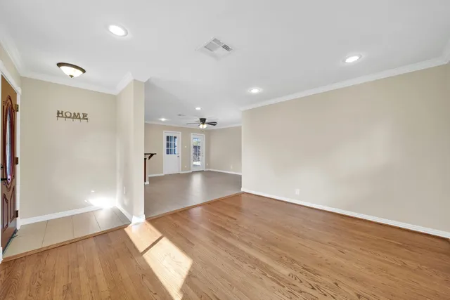 $2,800 | 1607 Willowby Drive, Houston, TX 77008