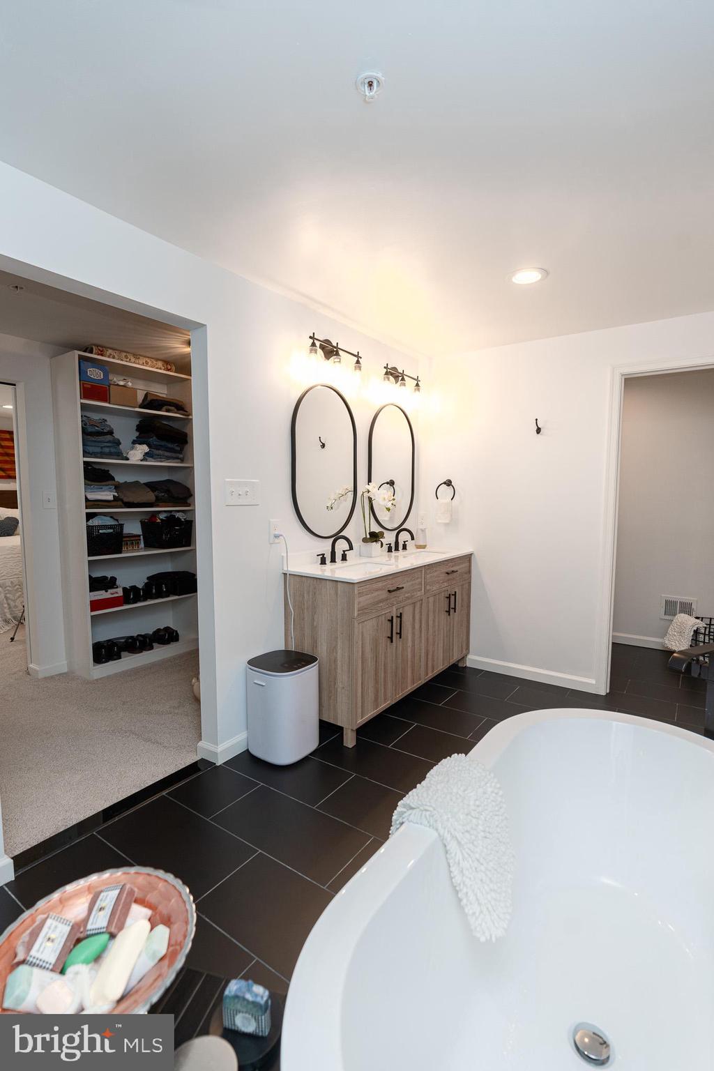 2306 Maple Road Sparrows Point, MD 21219 - Photo 27 of 43