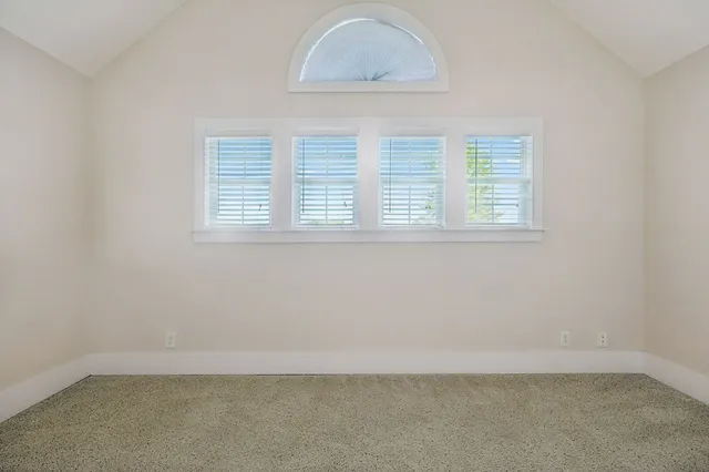 $550,000 | 572 Buntin Mill Road, Cottontown, TN 37048