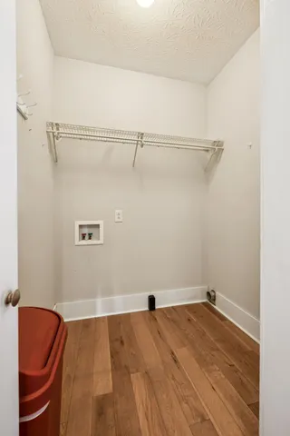 $550,000 | 572 Buntin Mill Road, Cottontown, TN 37048