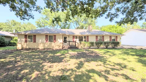 $209,900 | 1714 Luther Street, Emporia, KS 66801