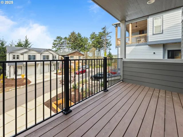 $439,000 | 1496 Southeast Marine Avenue, Lincoln City, OR 97367