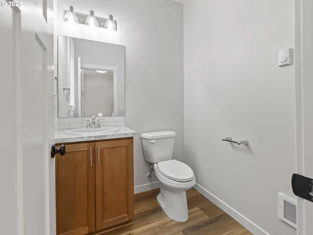 $439,000 | 1496 Southeast Marine Avenue, Lincoln City, OR 97367