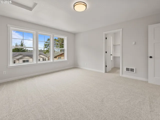 $439,000 | 1496 Southeast Marine Avenue, Lincoln City, OR 97367