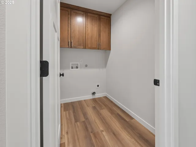 $439,000 | 1496 Southeast Marine Avenue, Lincoln City, OR 97367